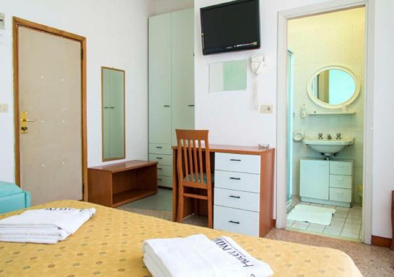 Hotel Nautilus كاتوليكا الغرفة الصورة